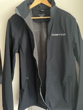 New warm  Trimark men’s Jacket.  Size L